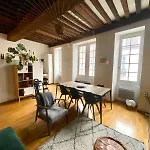 Le Verrerie With 2 Bedrooms, Historic Center Lejlighed *