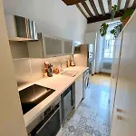 アパート Le Verrerie With 2 Bedrooms, Historic Center ディジョン