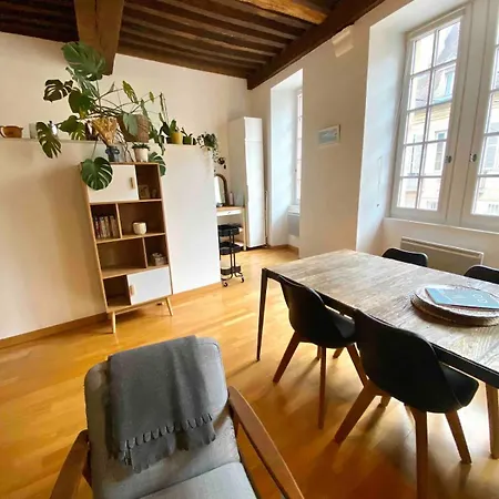 Le Verrerie With 2 Bedrooms, Historic Center