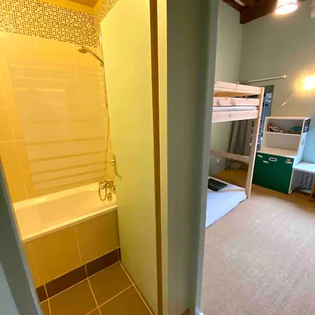 Appartamento Le Verrerie With 2 Bedrooms, Historic Center