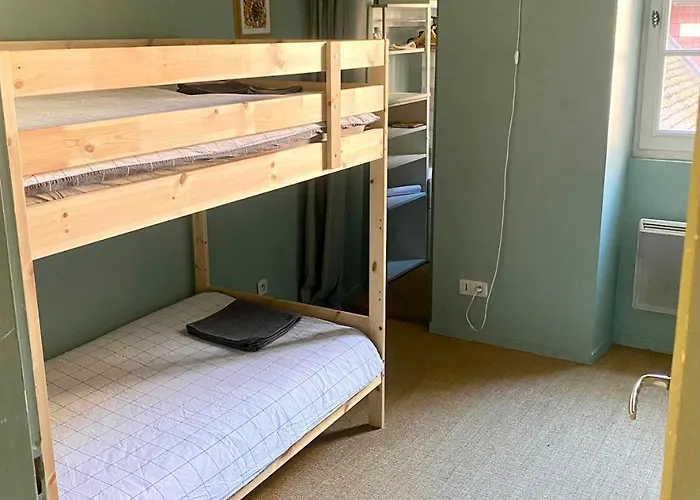 Le Verrerie With 2 Bedrooms, Historic Center *