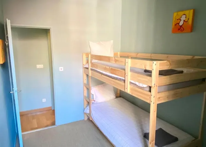 Le Verrerie With 2 Bedrooms, Historic Center *